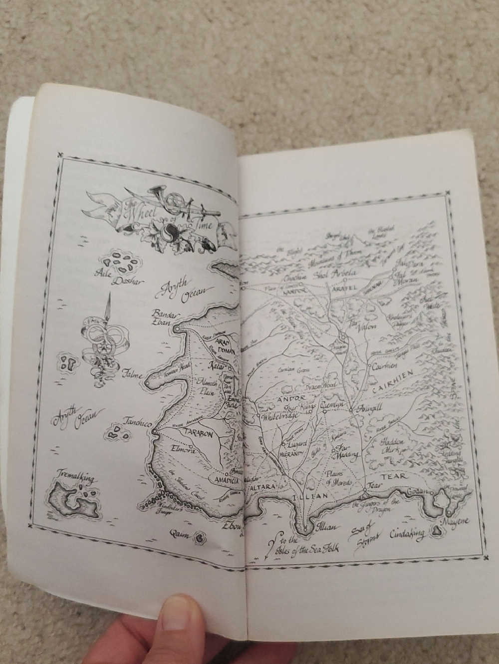 "The Shadow Rising" novel - Picture 9 of 11